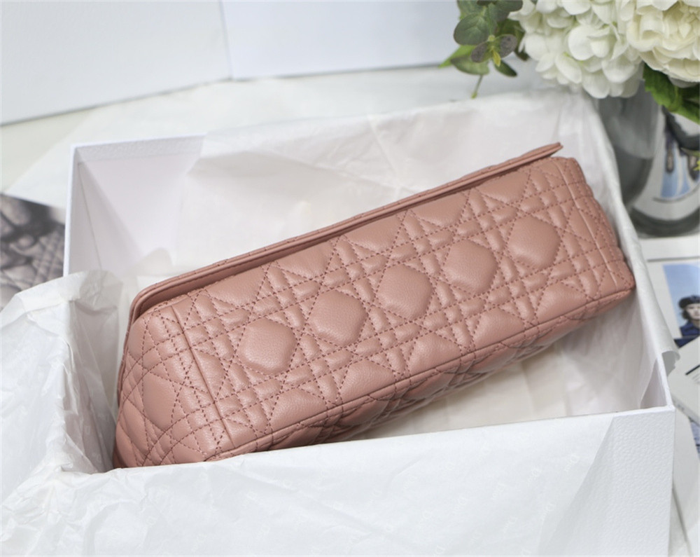 LARGE D*0r CARO BAG Pink S*pple Cannage Calfskin 29 x 18 x 10 cm