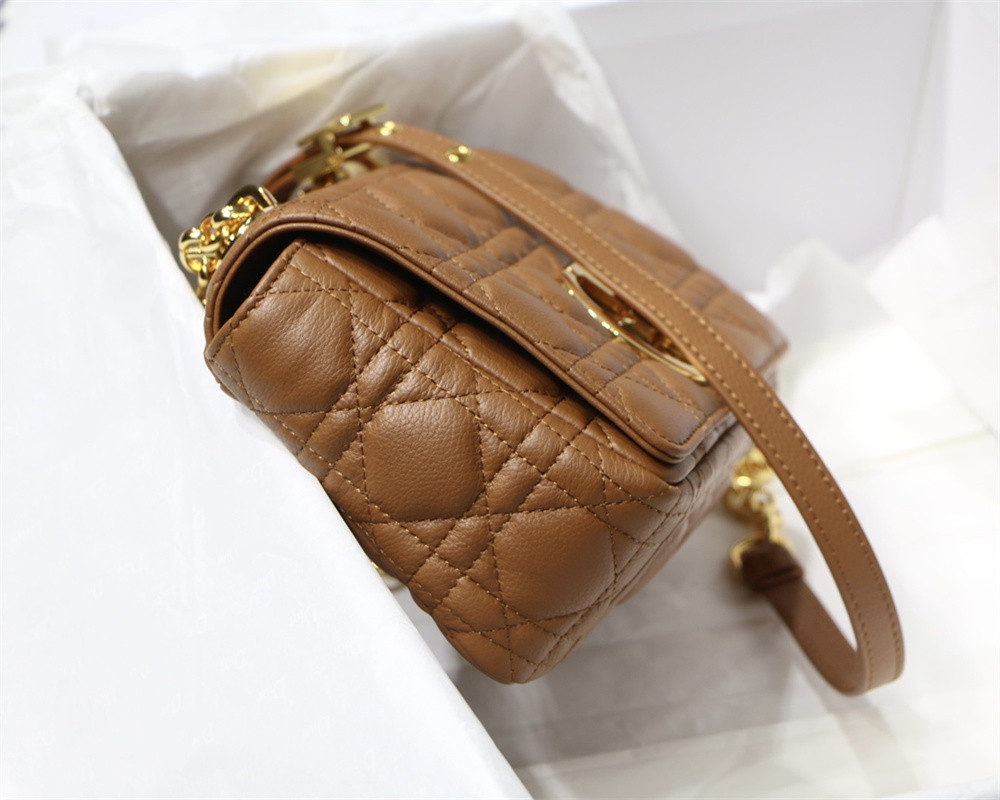 SMALL D*0r CARO BAG Caramel S*pple Cannage Calfskin 20 x 12 x 7 cm