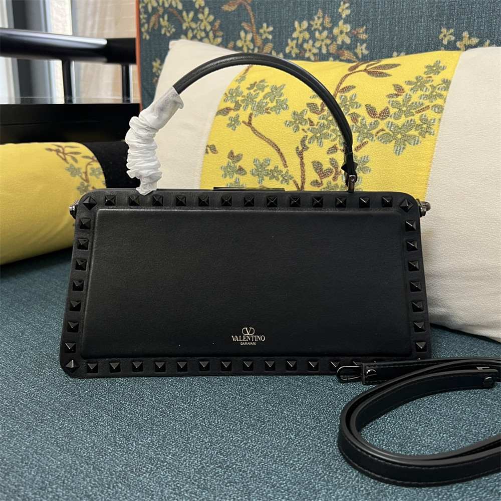 va*t*no GARAVANI ROCKSTUD23 smooth calfskin handbag Black