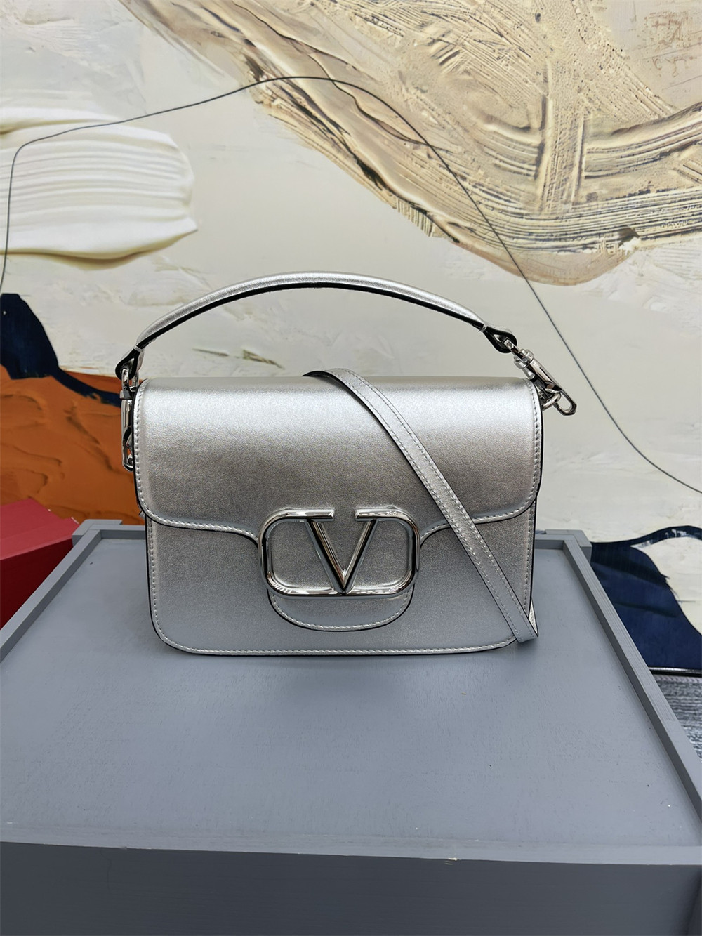 va*t*no GARAVANI LOCÒ CALFSKIN SHOULDER SMALL BAG SILVER 22 x 16  x 7 cm