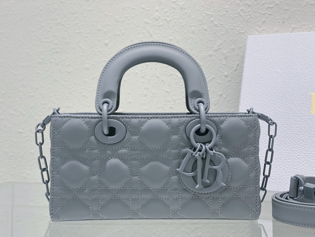 D*0r SMALL LADY D-JOY BAG Ultramatte Grey Cannage Calfskin