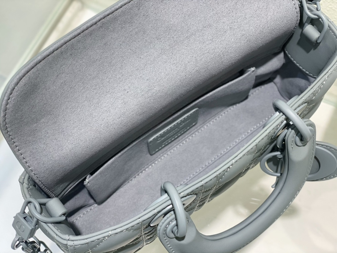 D*0r SMALL LADY D-JOY BAG Ultramatte Grey Cannage Calfskin