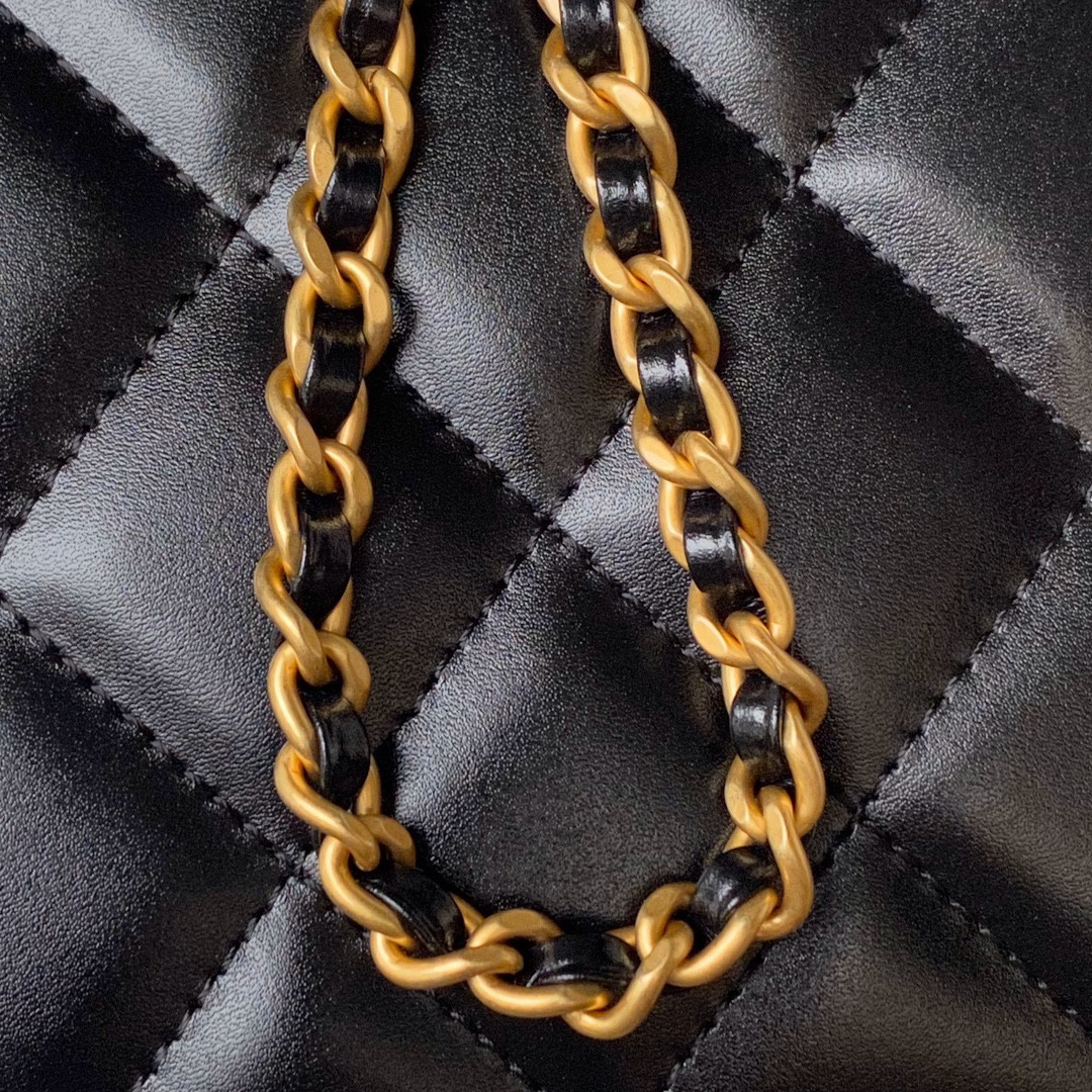 Ch*el FLAP BAG BLACK 22×14.5×8cm