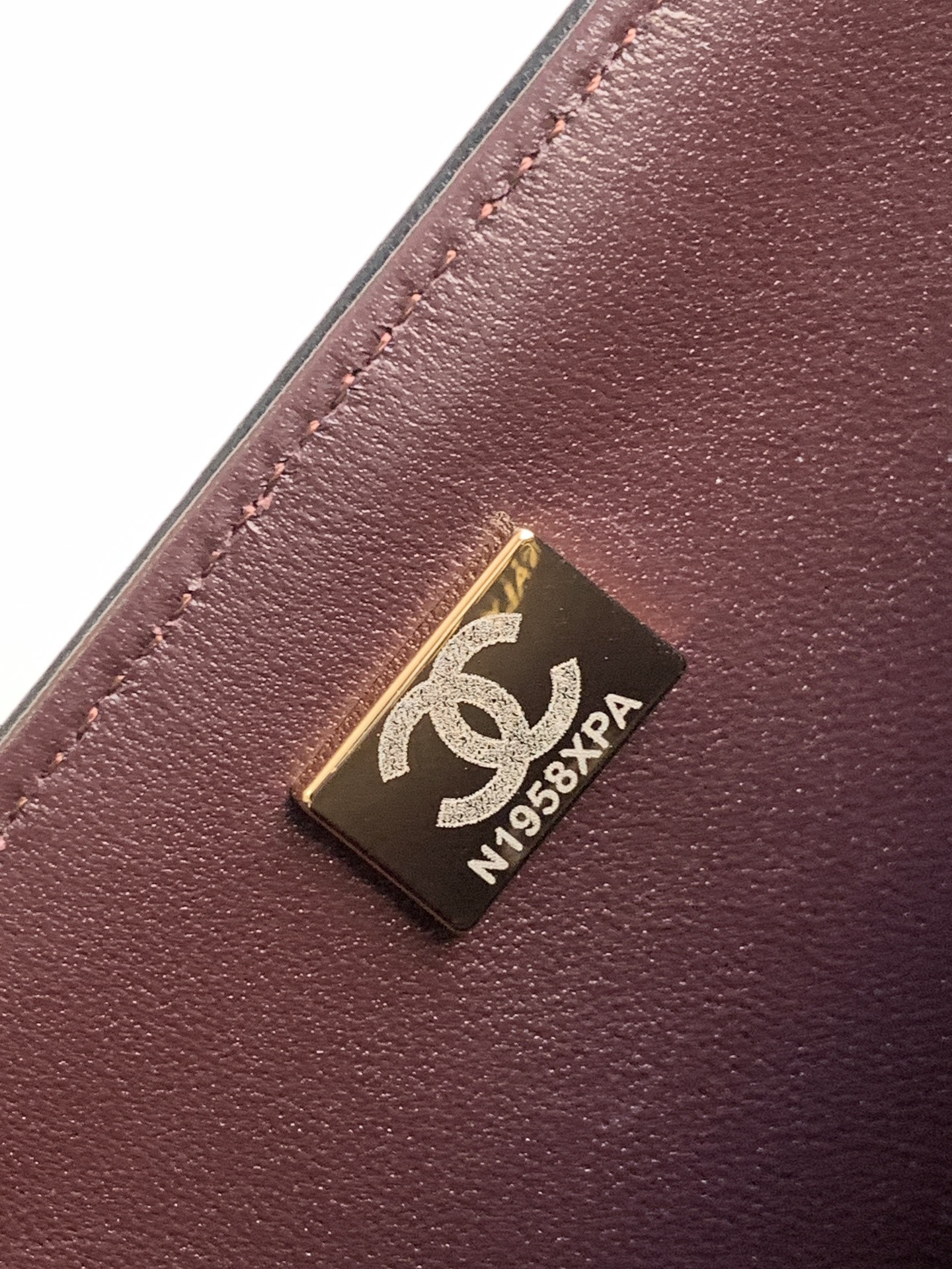 Ch*el CLASSIC HANDBAG LAMBSKIN & GOLD-TONE METAL BLACK 15.5 x 25.5x6.5cm