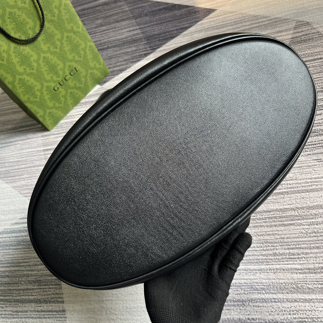 G*u*i DIANA LARGE TOTE BAG Black 40W x 34H x 21D CM