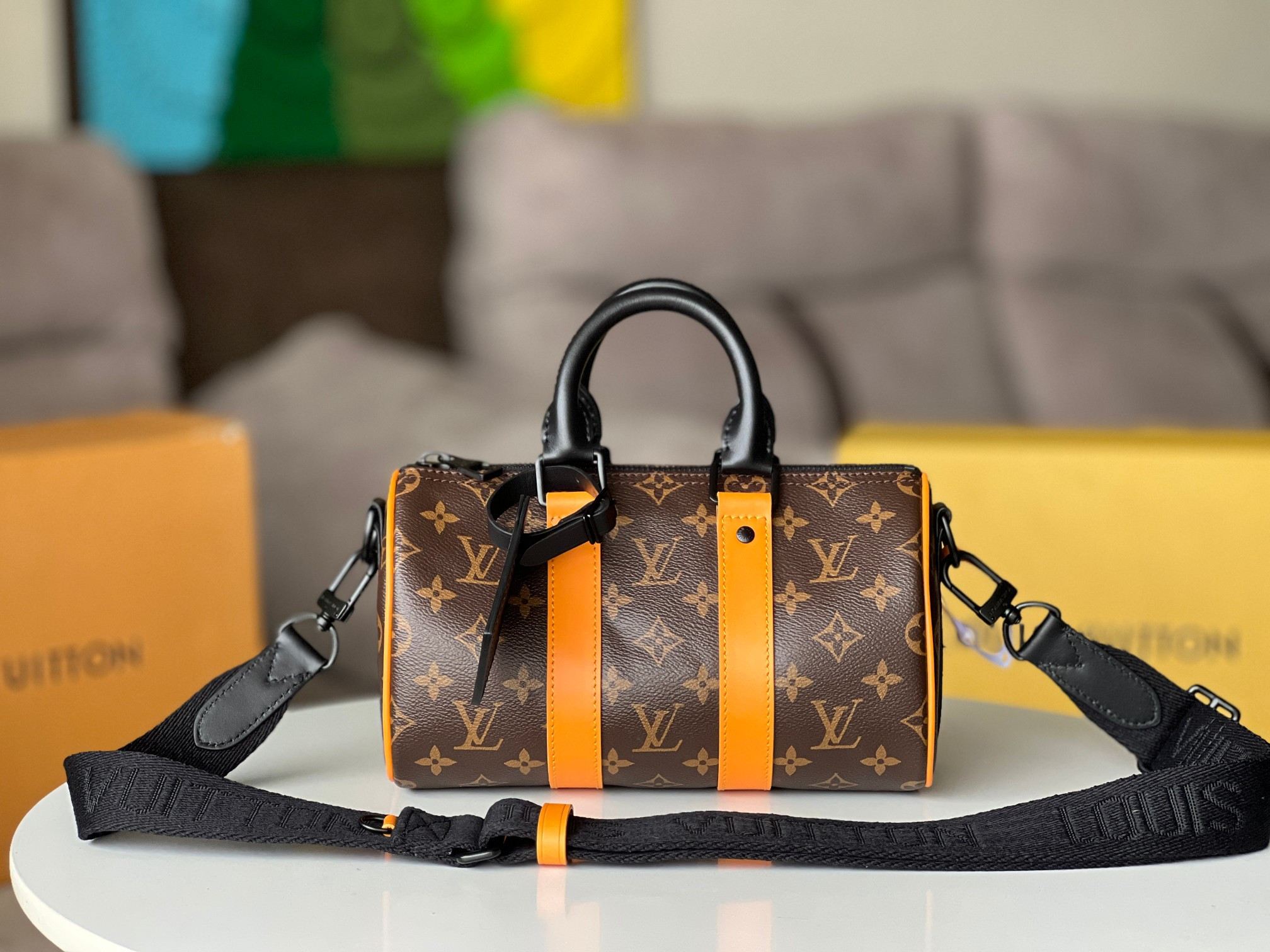 L0*is V*t0n Keepall Bandoulière 25 M46687 9.8 x 5.9 x 4.3 inches