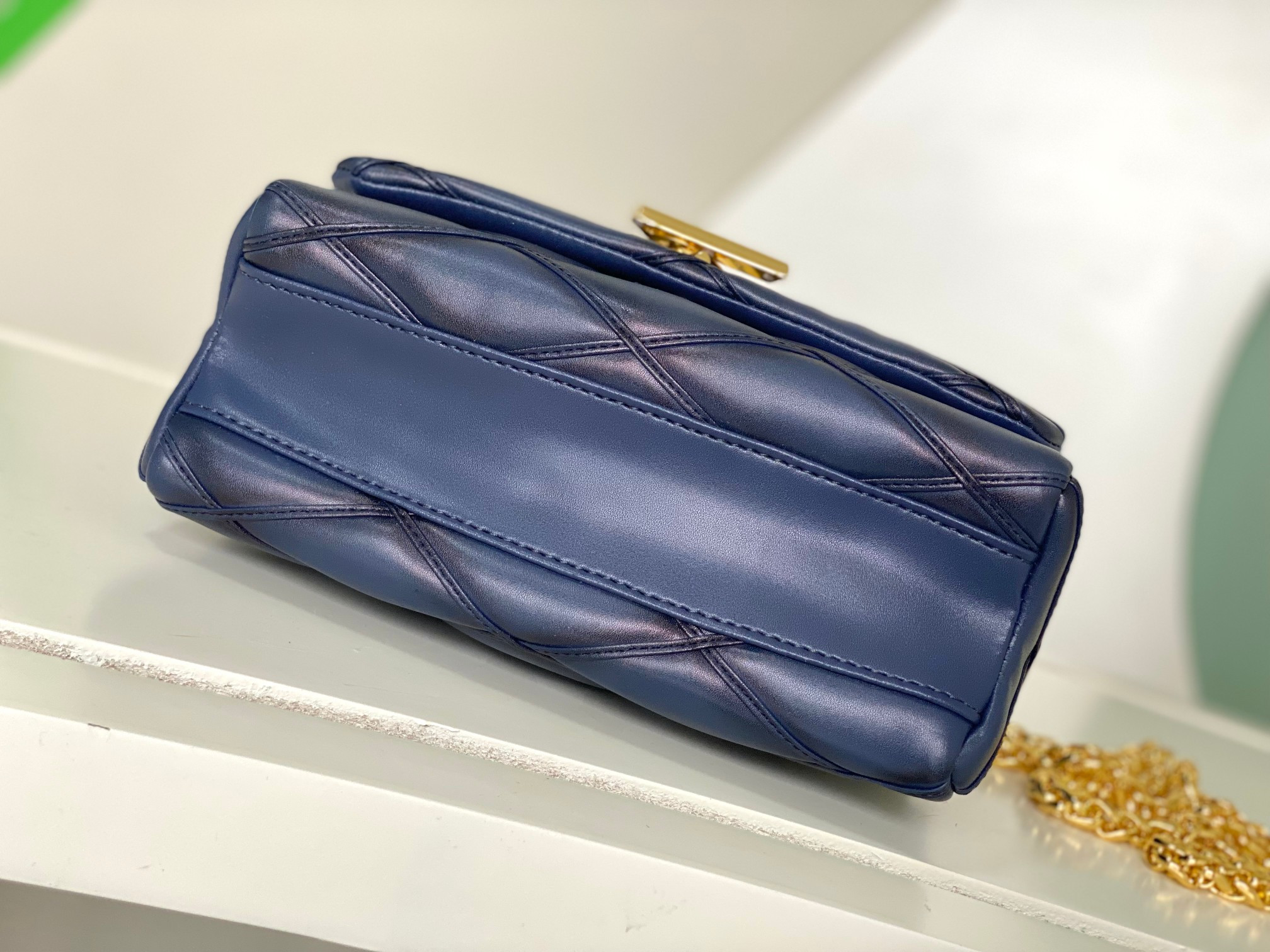 L0*is V*t0n M14956 GO-14 MM 9.1 x 6.3 x 3.9 inches