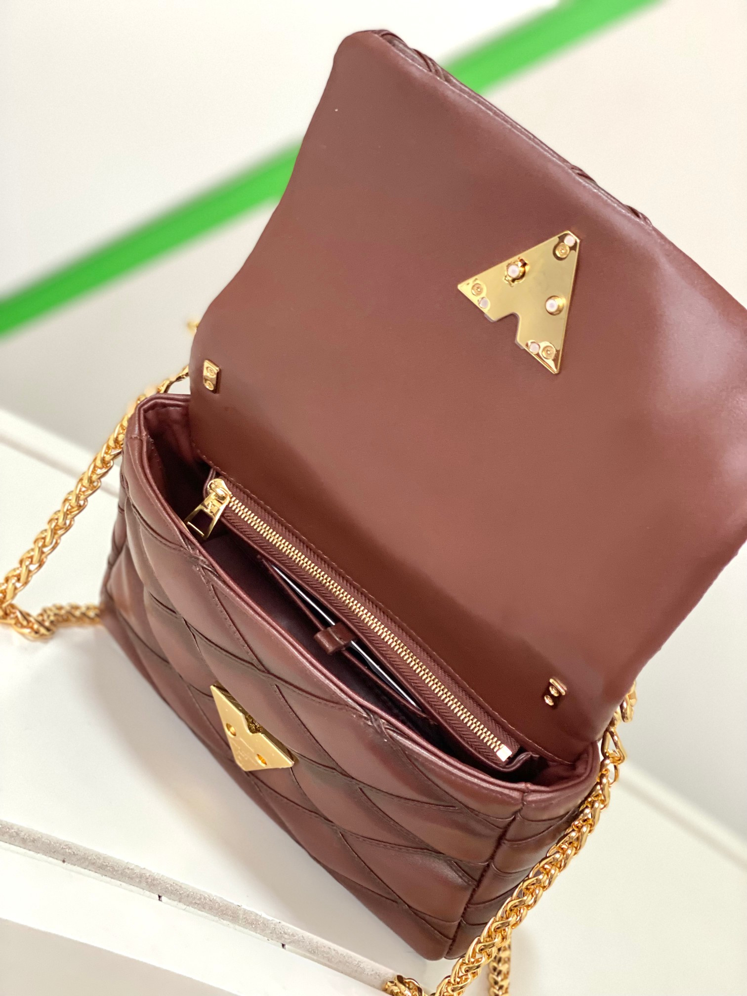 L0*is V*t0n M23601 GO-14 MM 9.1 x 6.3 x 3.9 inches