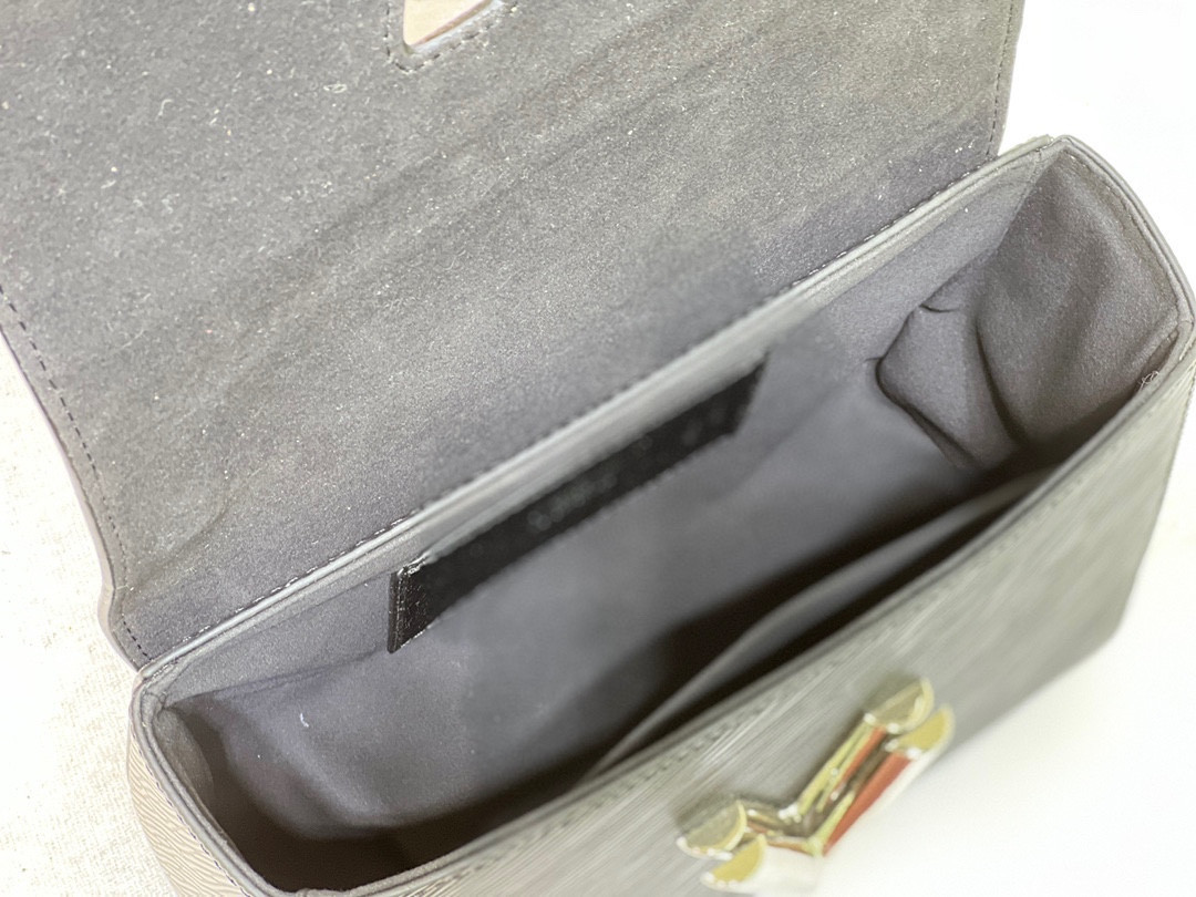 L0*is V*t0n Twist MM Black 9.1 x 6.7 x 3.7 inches