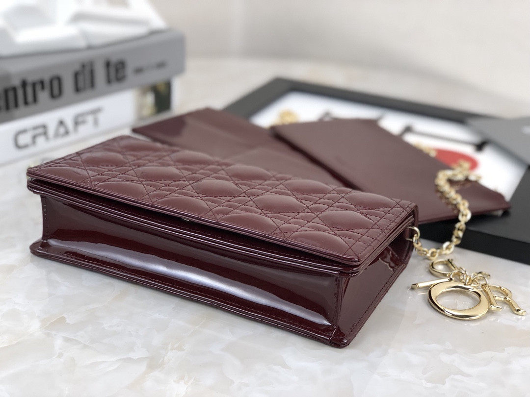 Lady D*0r Pouch Red Patent Cannage Calfskin 8.5 x 4.5 x 1 inches