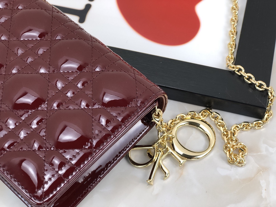 Lady D*0r Pouch Red Patent Cannage Calfskin 8.5 x 4.5 x 1 inches