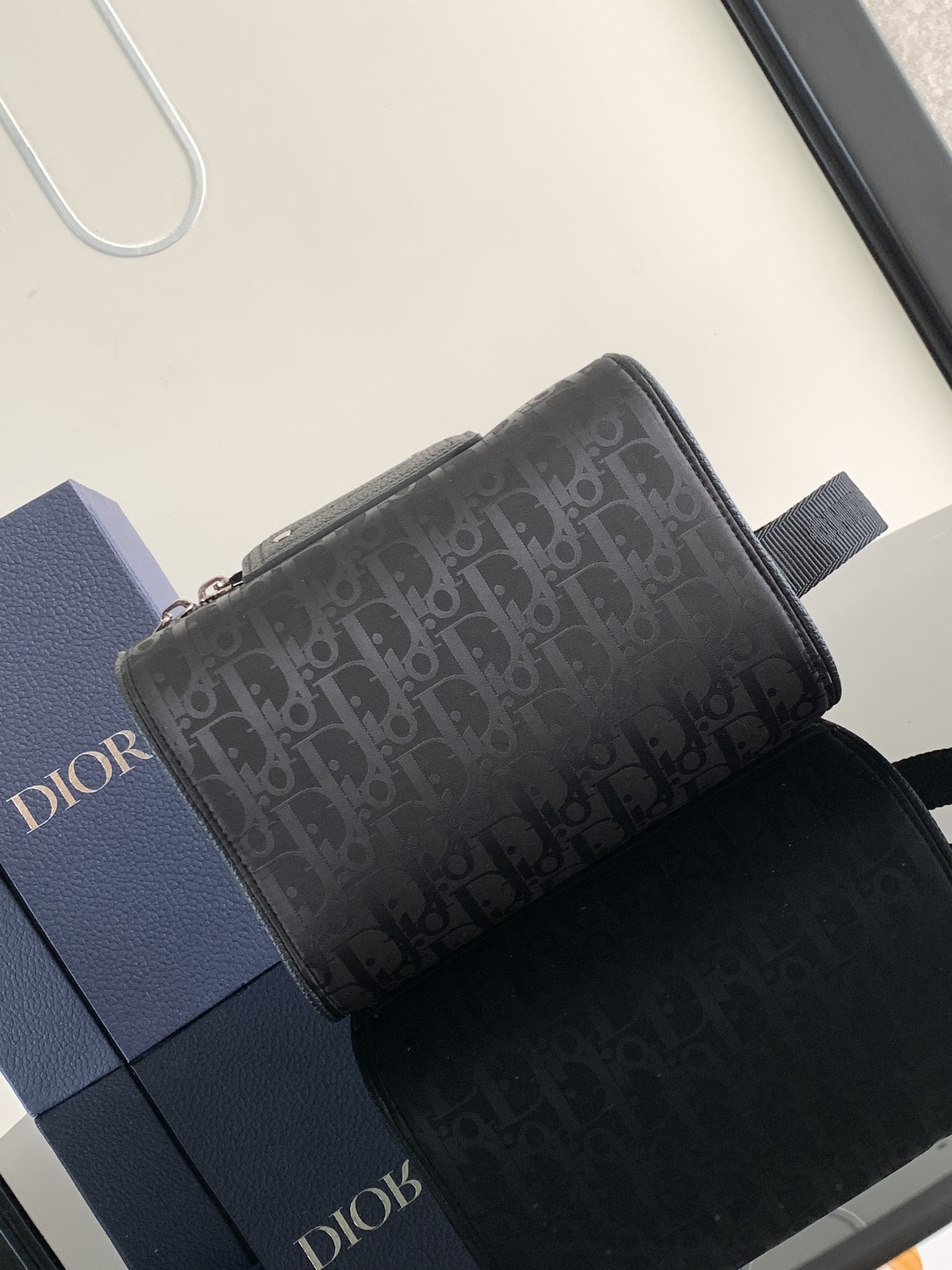 D*0r Lingot Toiletry Bag Black Oblique Mirage Technical Fabric 8.5 x 5 x 4 inches