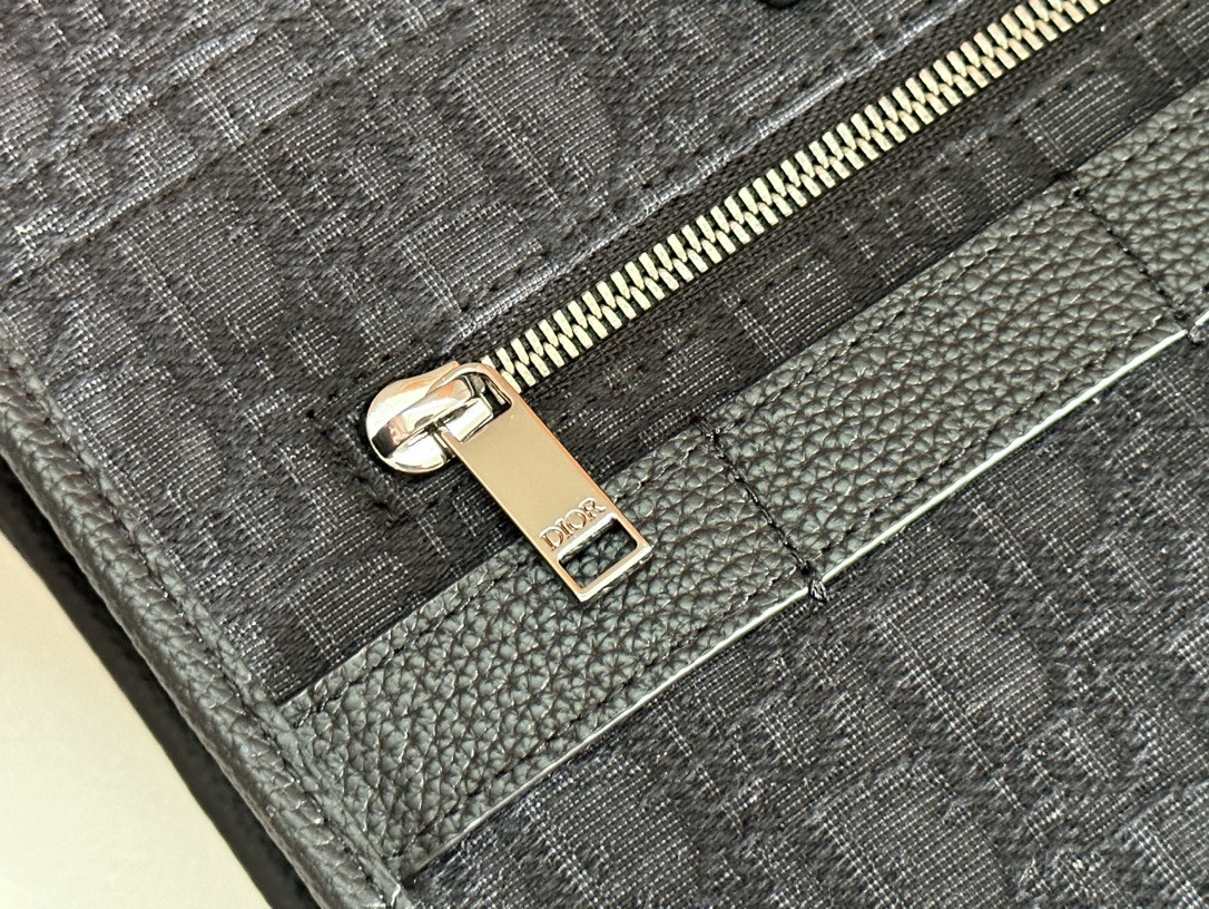 D*0r Safari Tote Bag Black D*0r Oblique Jacquard and Grained Calfskin 15.5 x 14 x 4.5 inches