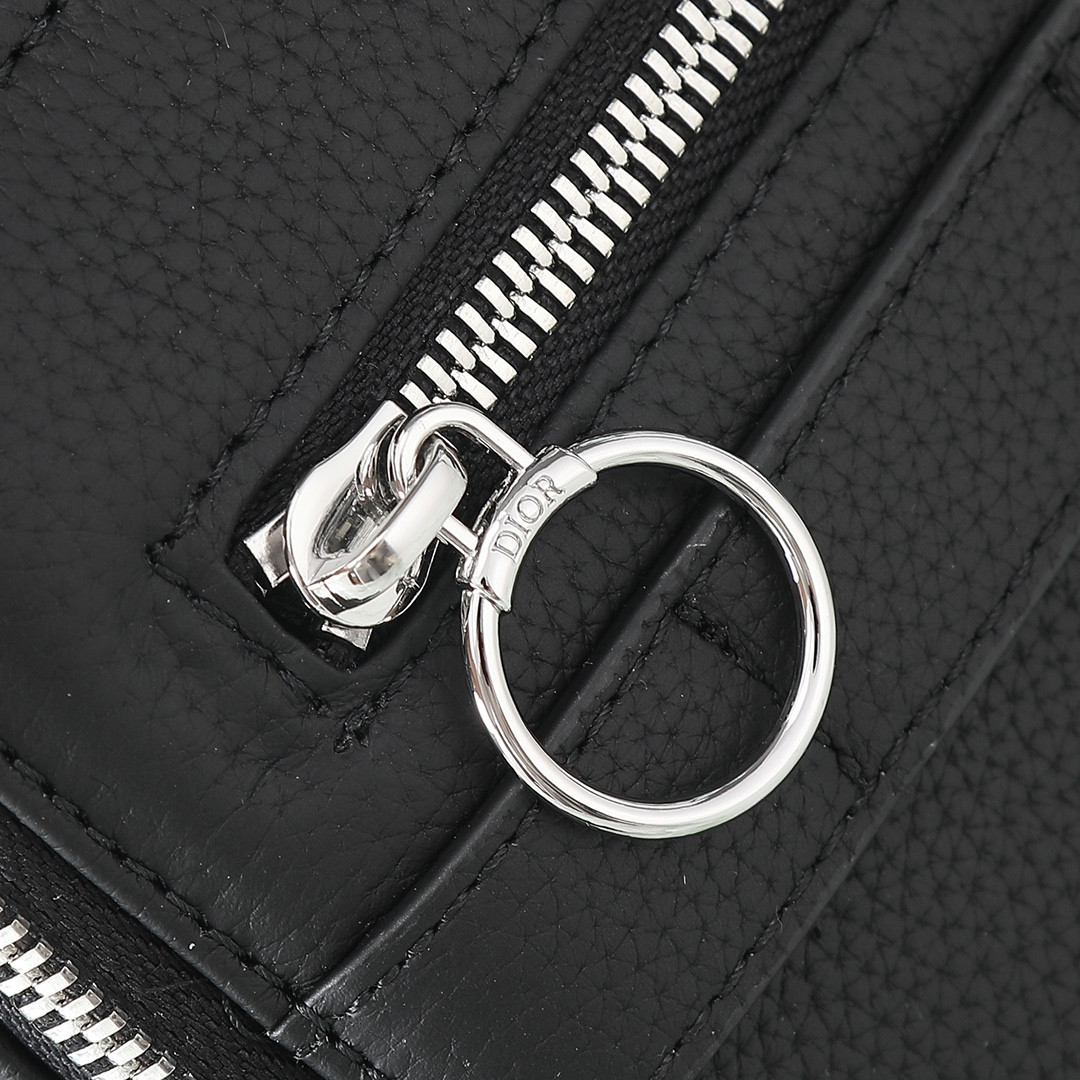 D*0r Safari Bag with Strap Black 8.5 x 6 x 2.5 inches