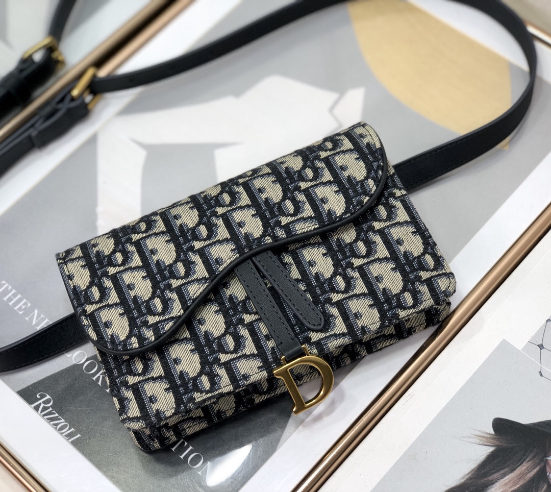 D*0r Saddle Pouch Blue D*0r Oblique Jacquard  6.5 x 4 x 1.5 inches