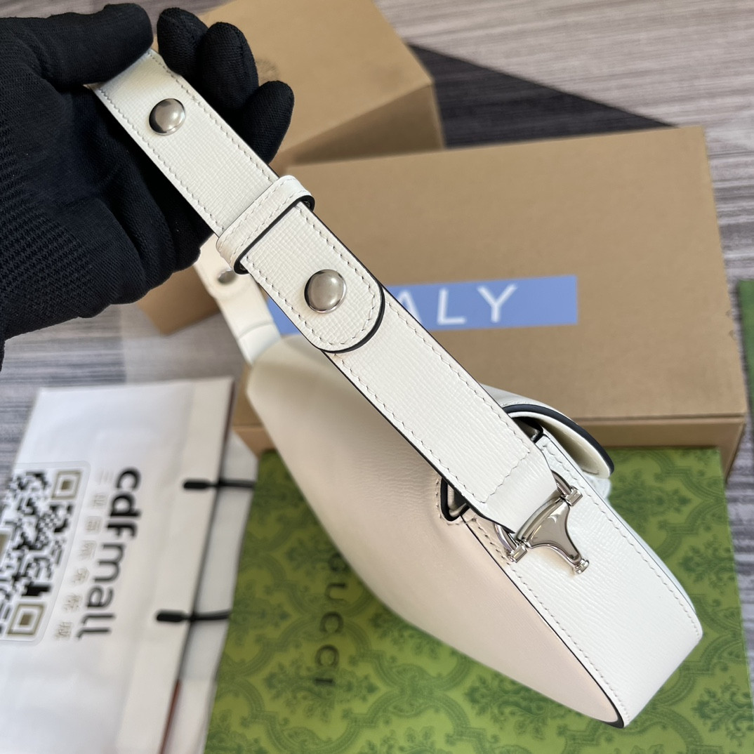 G*u*i HORSEBIT 1955 SMALL SHOULDER BAG WHITE 10.4"W x 6.7-4.1"H x 3.1-1.6"D