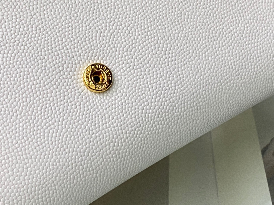 Y*L UPTOWN CHAIN WALLET IN GRAIN DE POUDRE EMBOSSED LEATHER BLANC VINTAGE 7.5 X 4.7 X 1.2 INCHES