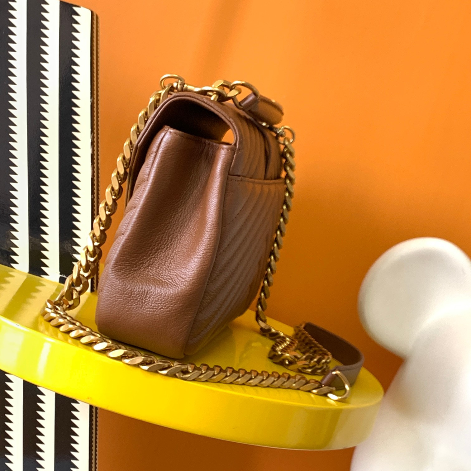 Y*L COLLEGE MEDIUM IN QUILTED LEATHER COFFEE 9.4 X 6.6 X 2.5 INCHES