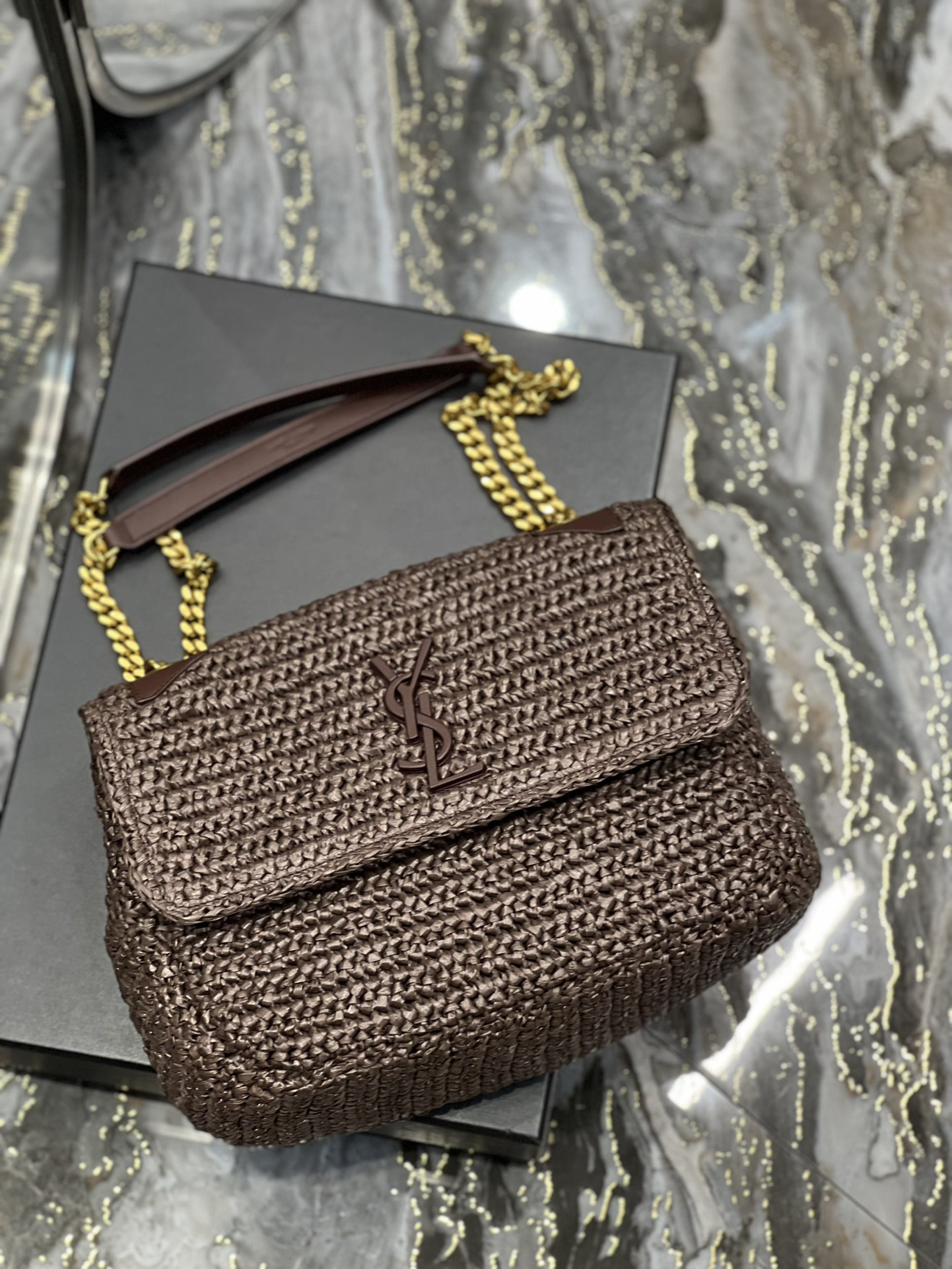 Y*L NIKI MEDIUM CHAIN BAG IN RAFFIA AND LEATHER COFFEE 11 X 7.8 X 3.3 INCHES