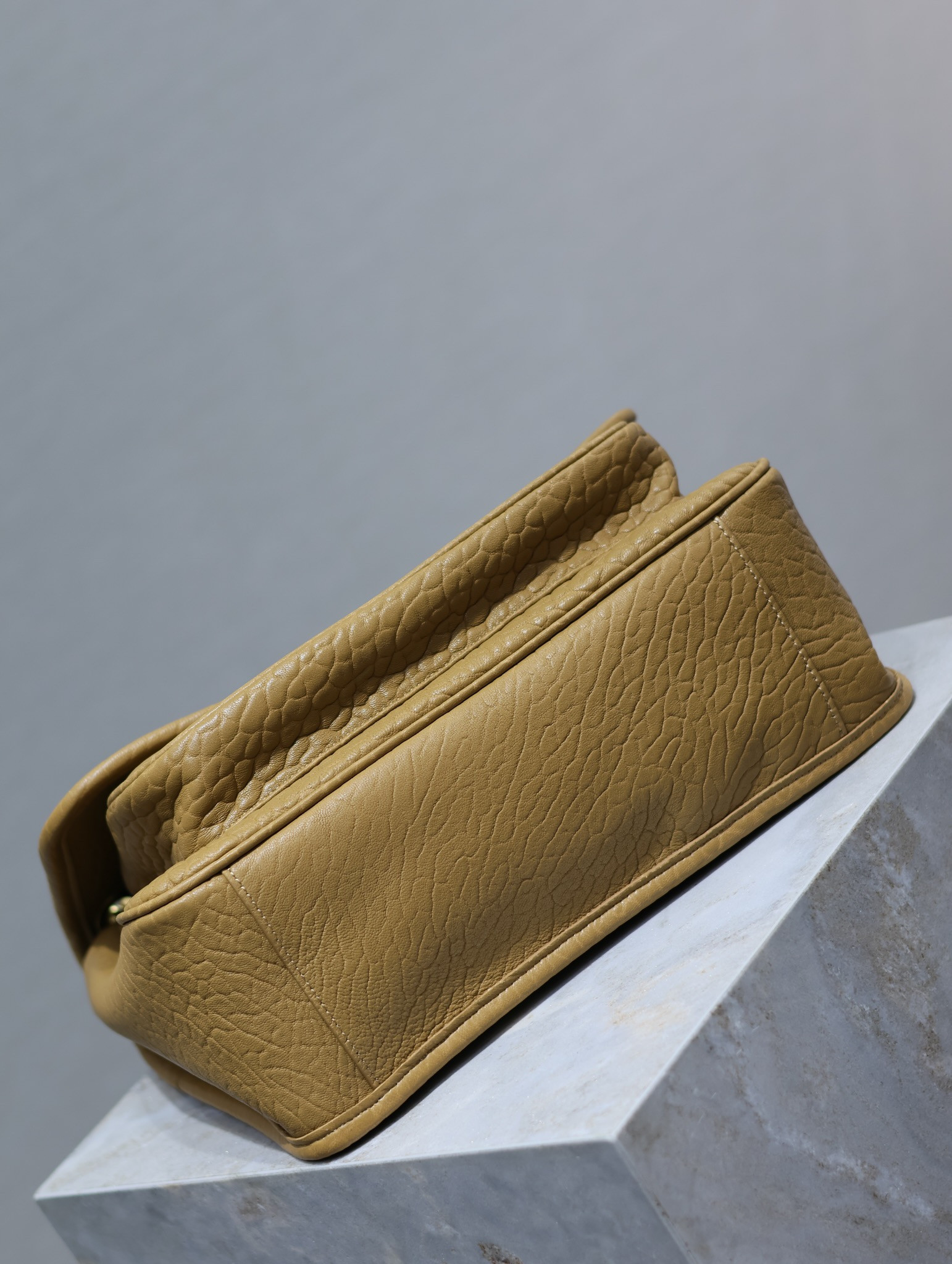 Y*L NIKI MEDIUM IN VINTAGE LEATHER DARK CORK 11 X 7.8 X 3.3 INCHES