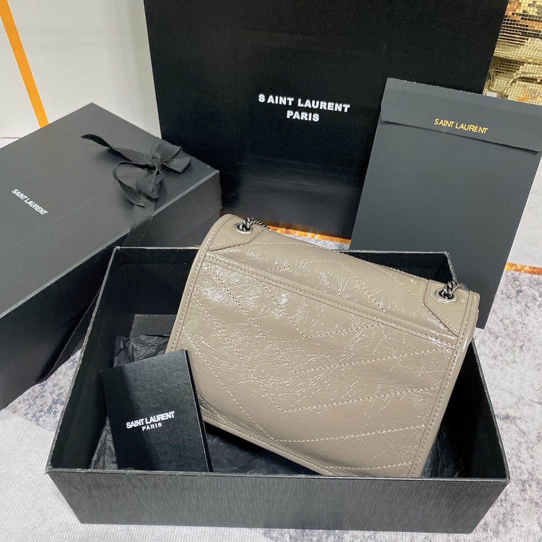 Y*L NIKI BABY IN VINTAGE LEATHER LIGHT GRAY 8.2 X 6 X 2.9 INCHES