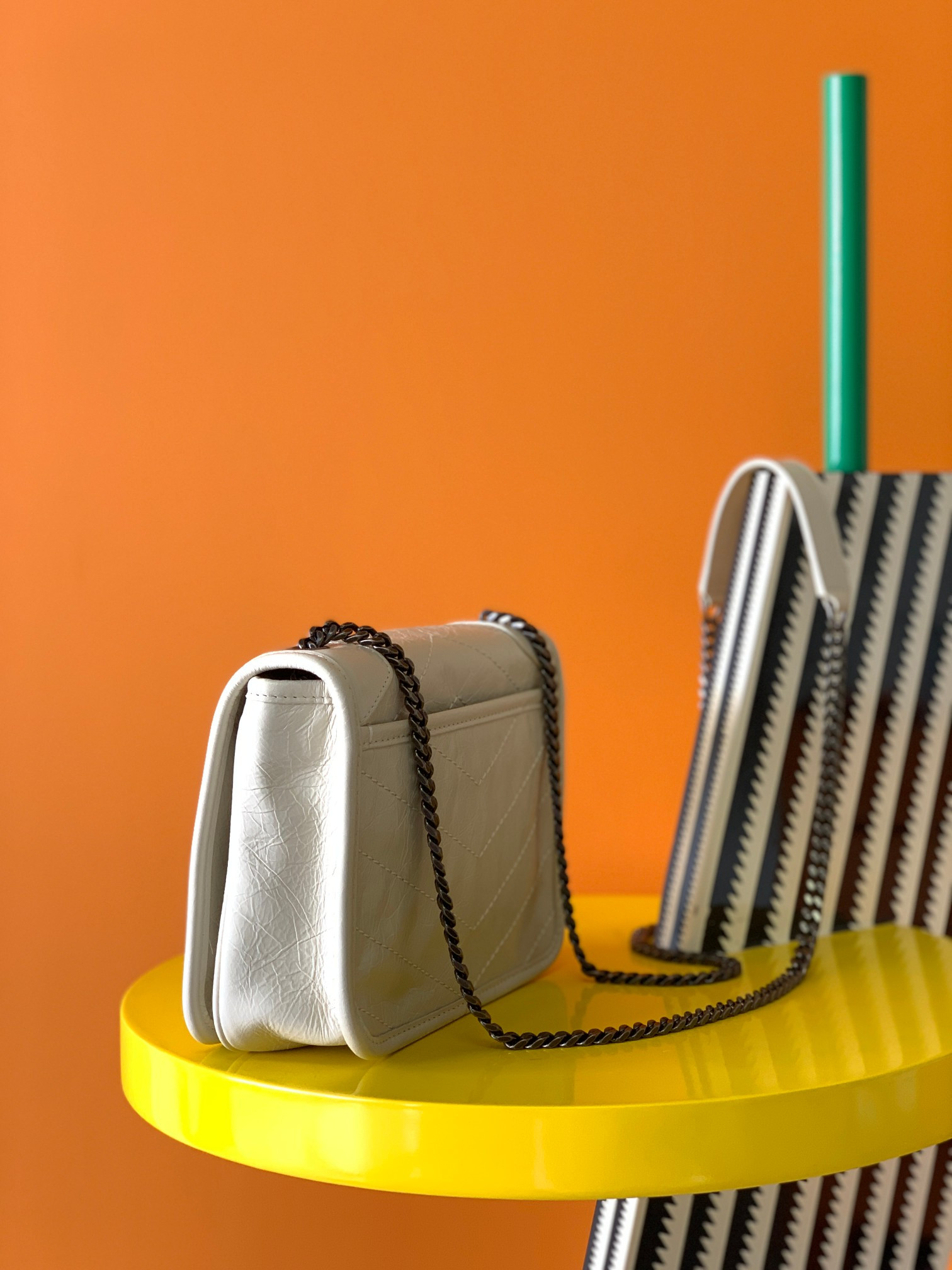 Y*L NIKI CHAIN WALLET IN SHINY LEATHER WHITE 19 x 15 x 6 CM