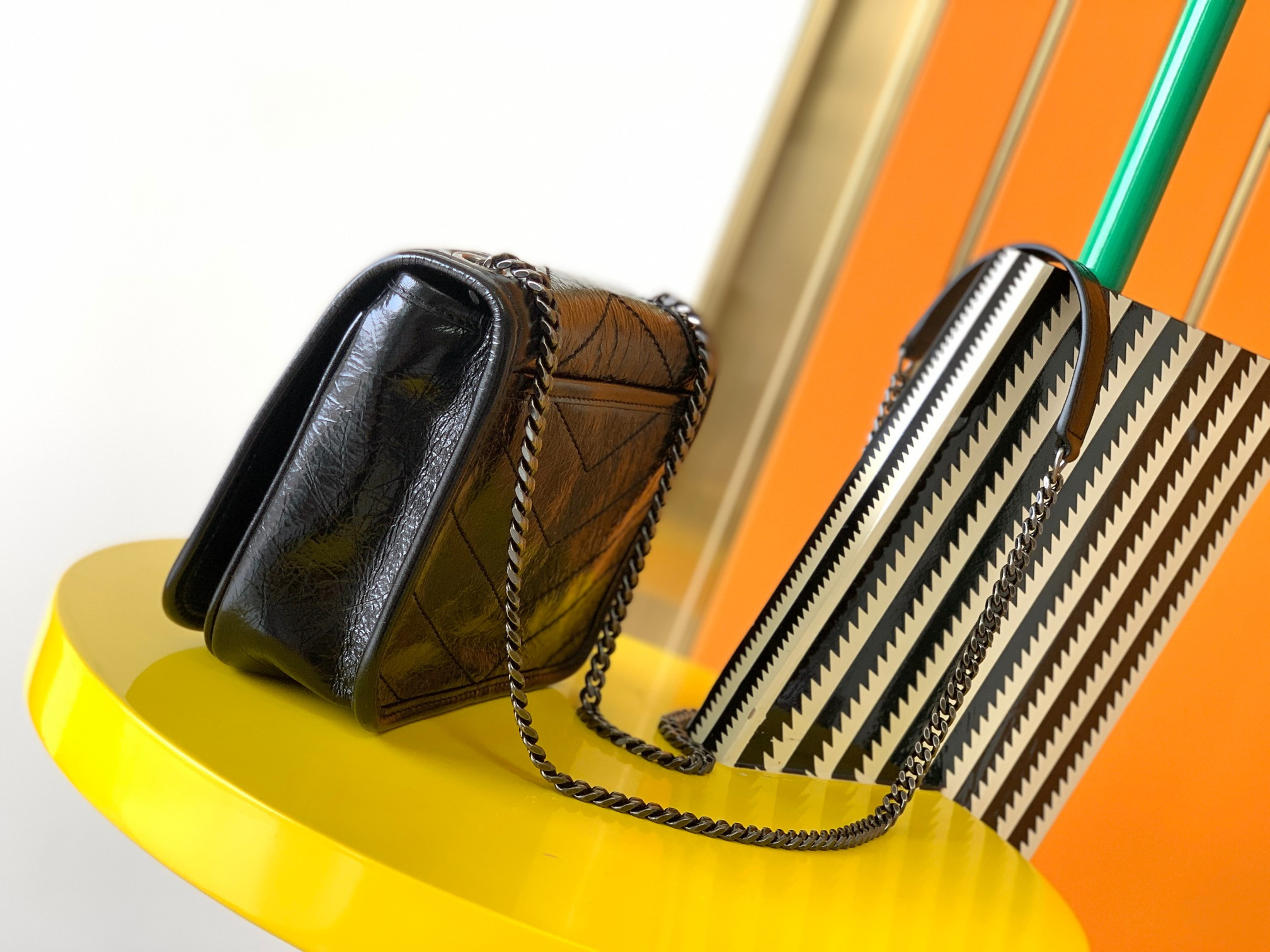 Y*L NIKI CHAIN WALLET IN SHINY LEATHER BLACK 19 x 15 x 6 CM