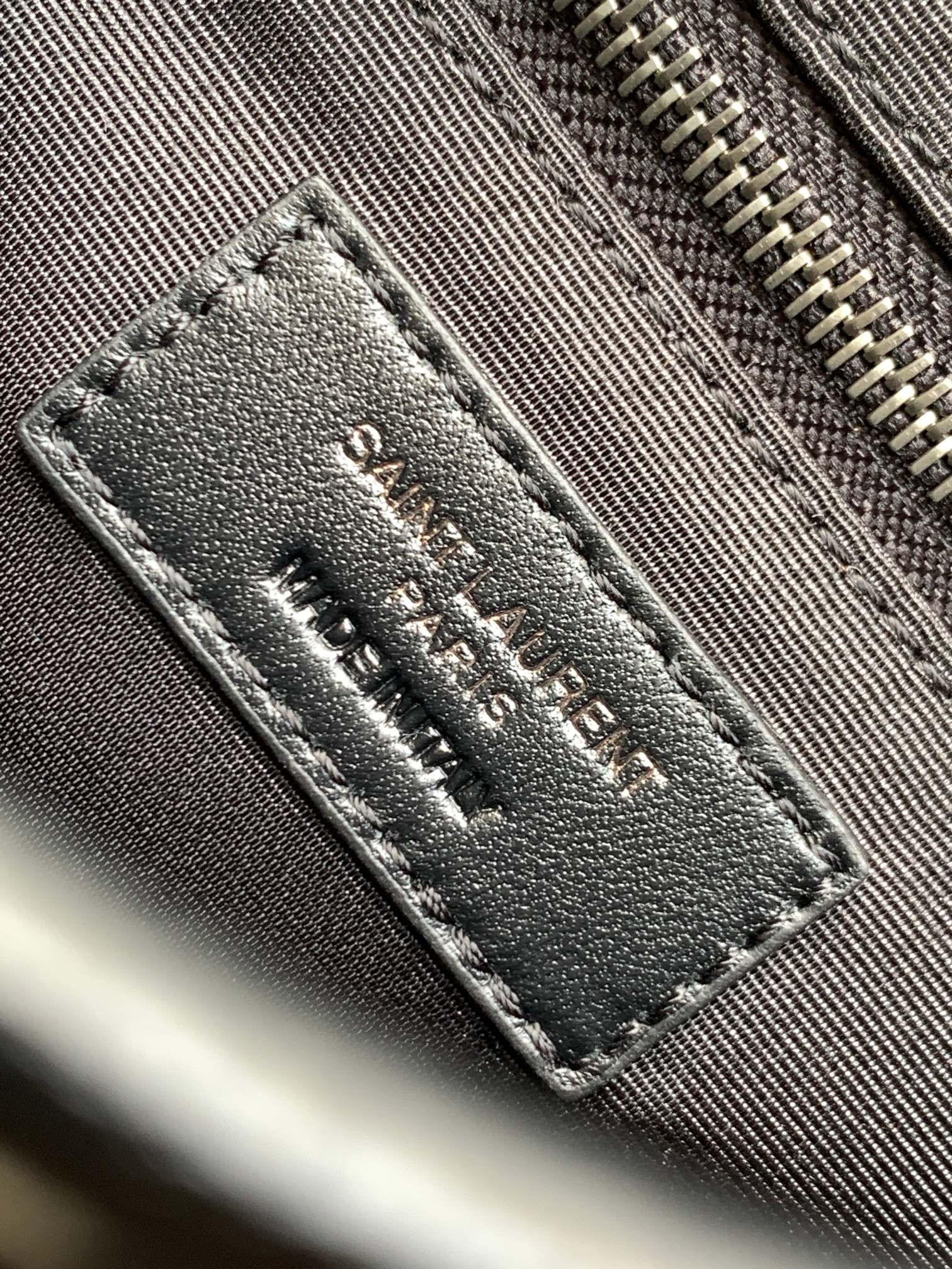 Y*L NIKI CHAIN WALLET IN SHINY LEATHER BLACK 19 x 15 x 6 CM