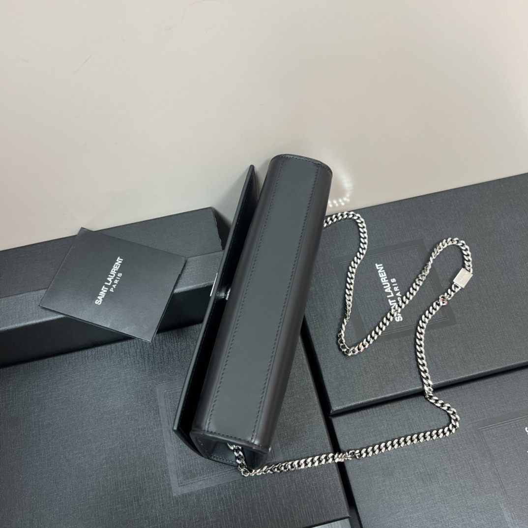 Y*L KATE MEDIUM IN SMOOTH LEATHER BLACK SILVER 9.4 X 5.7 X 2.1 INCHES