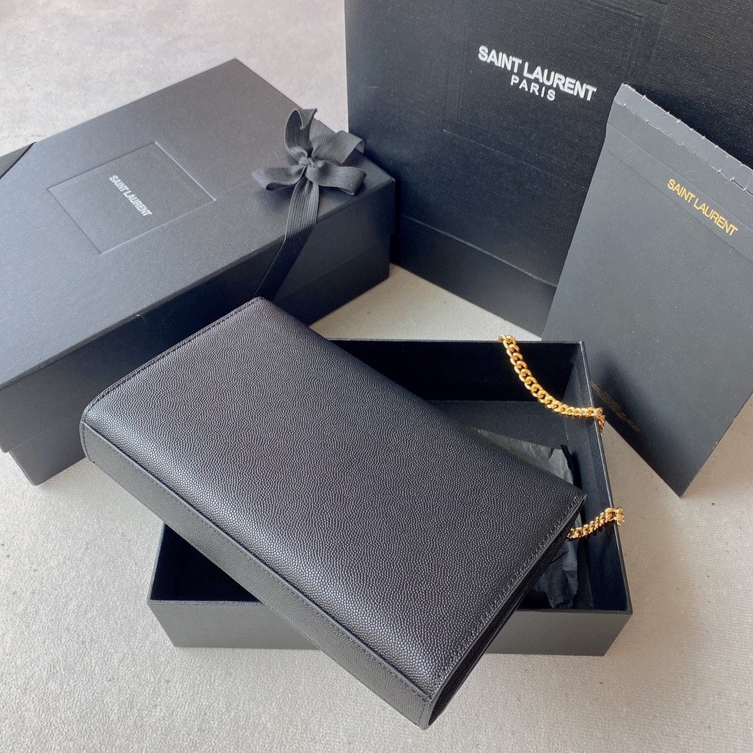 Y*L KATE MEDIUM IN GRAIN DE POUDRE EMBOSSED LEATHER BLACK 9.4 X 5.7 X 2.1 INCHES