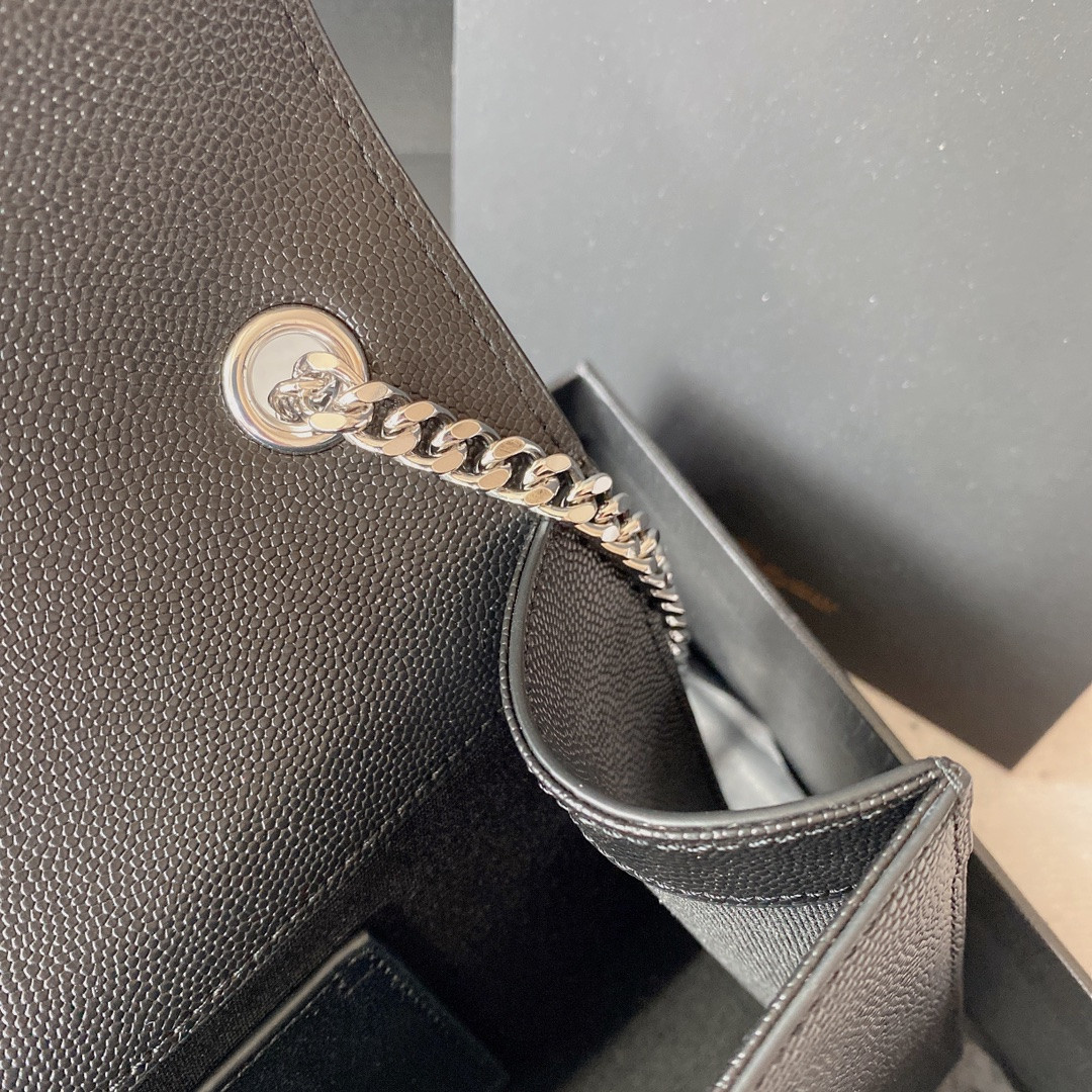 Y*L KATE MEDIUM IN GRAIN DE POUDRE EMBOSSED LEATHER BLACK SILVER 9.4 X 5.7 X 2.1 INCHES