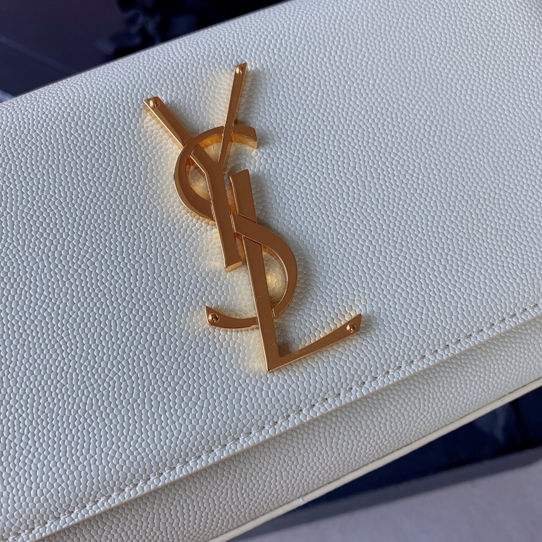 Y*L KATE SMALL IN GRAIN DE POUDRE EMBOSSED LEATHER WHITE 7.8 X 4.9 X 1.9 INCHES