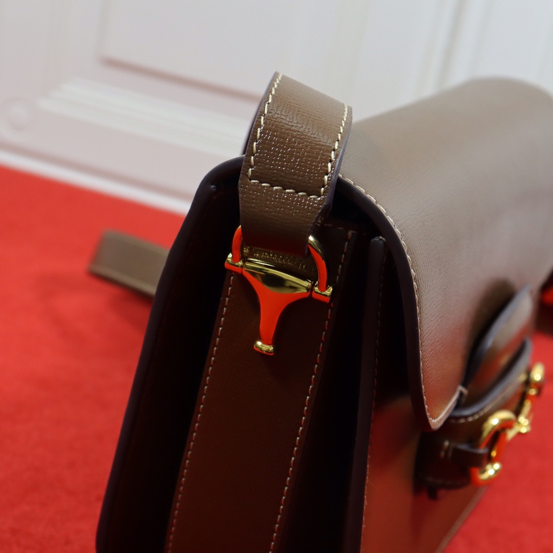 G*u*i HORSEBIT 1955 SHOULDER BAG BROWN 9.8"W x 7"H x 3.1"D
