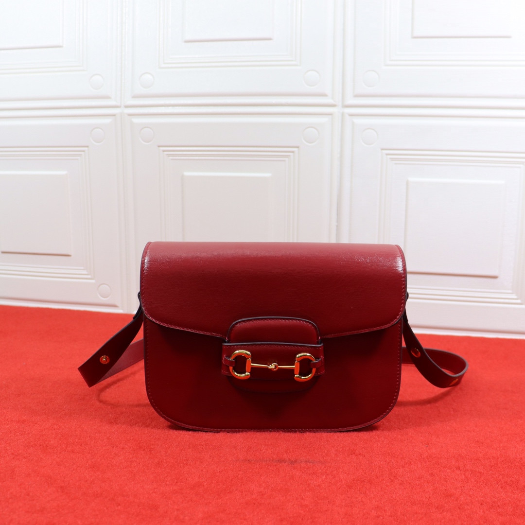 G*u*i HORSEBIT 1955 SHOULDER BAG RED 9.8"W x 7"H x 3.1"D