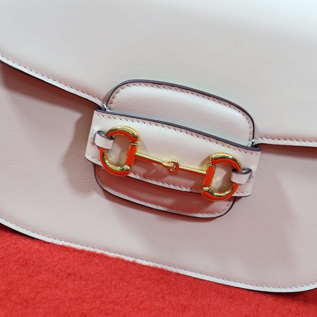 G*u*i HORSEBIT 1955 SHOULDER BAG WHITE 9.8"W x 7"H x 3.1"D