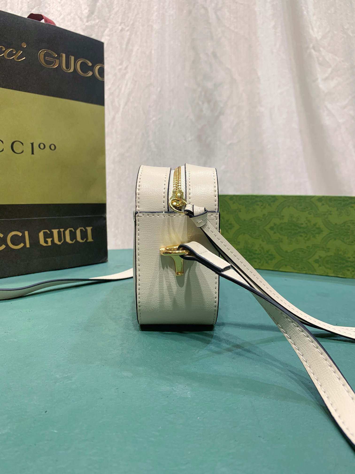 G*u*i HORSEBIT 1955 SMALL SHOULDER BAG WHITE 7.9"W x 5.1"H x 2.4"D