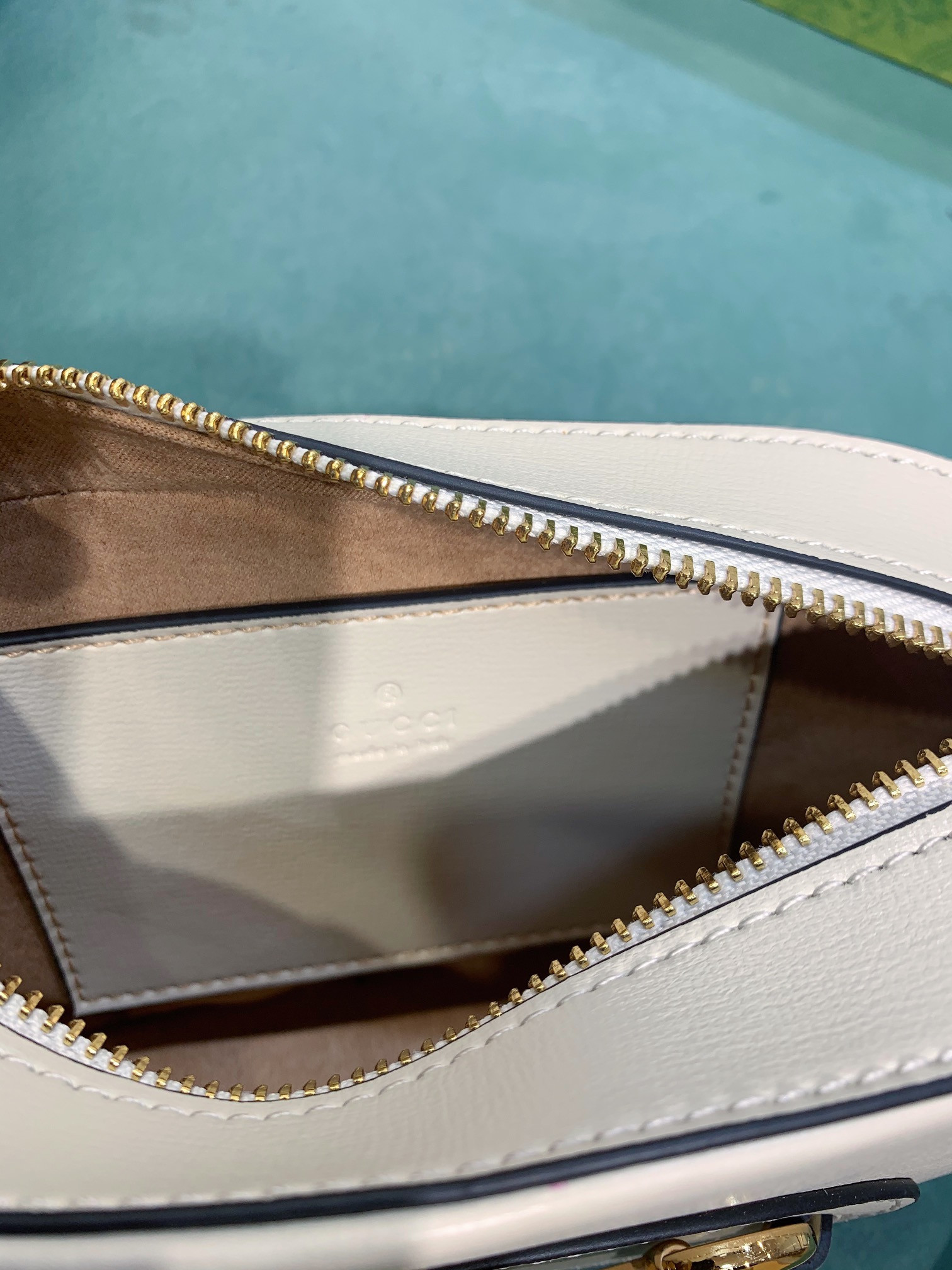 G*u*i HORSEBIT 1955 SMALL SHOULDER BAG WHITE 7.9"W x 5.1"H x 2.4"D