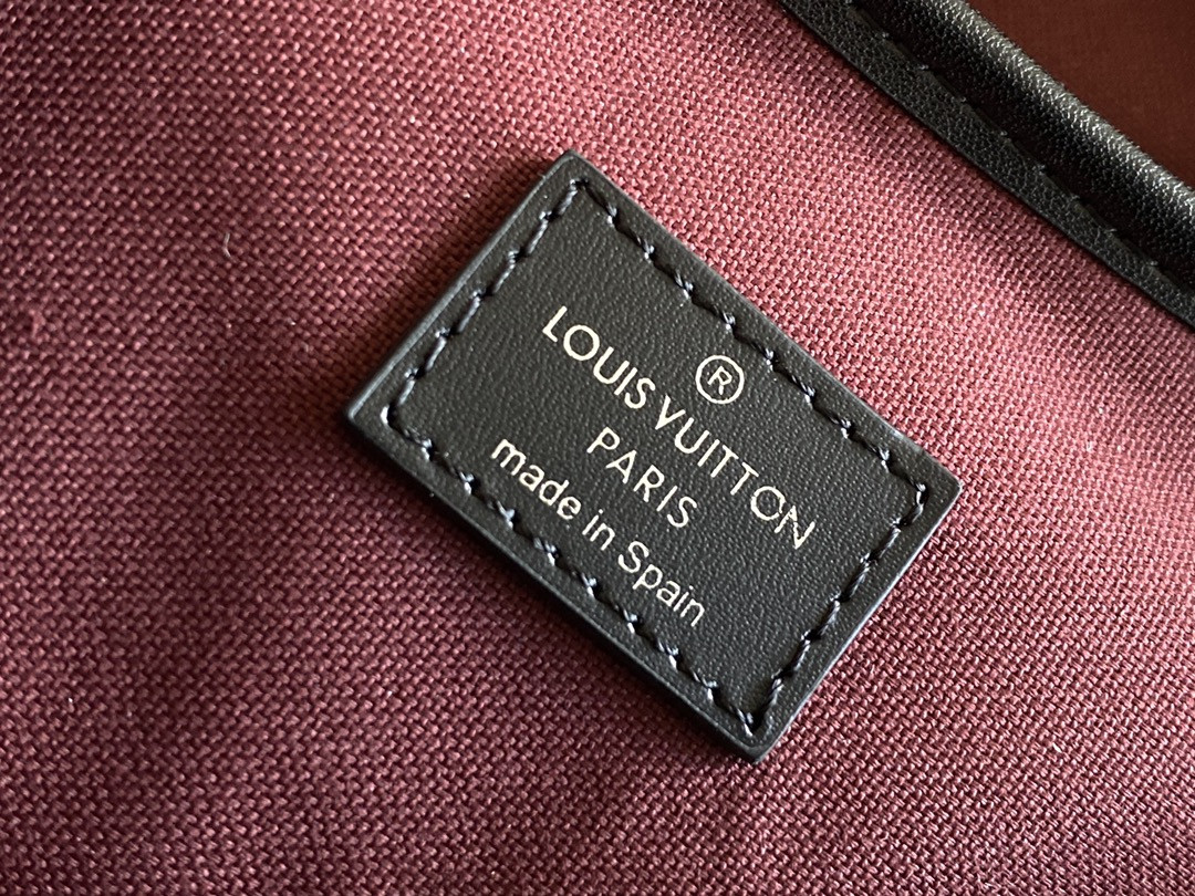 LV M43421 22 x 44 x 15 CM