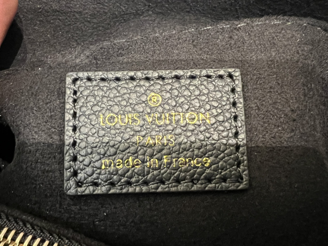 L0*is V*t0n M45977 Madeleine BB 9.4 x 6.7 x 3.3 inches