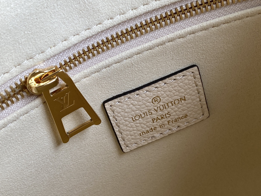 L0*is V*t0n OnTheGo Tote M45660 28 x 11 x 19 cm