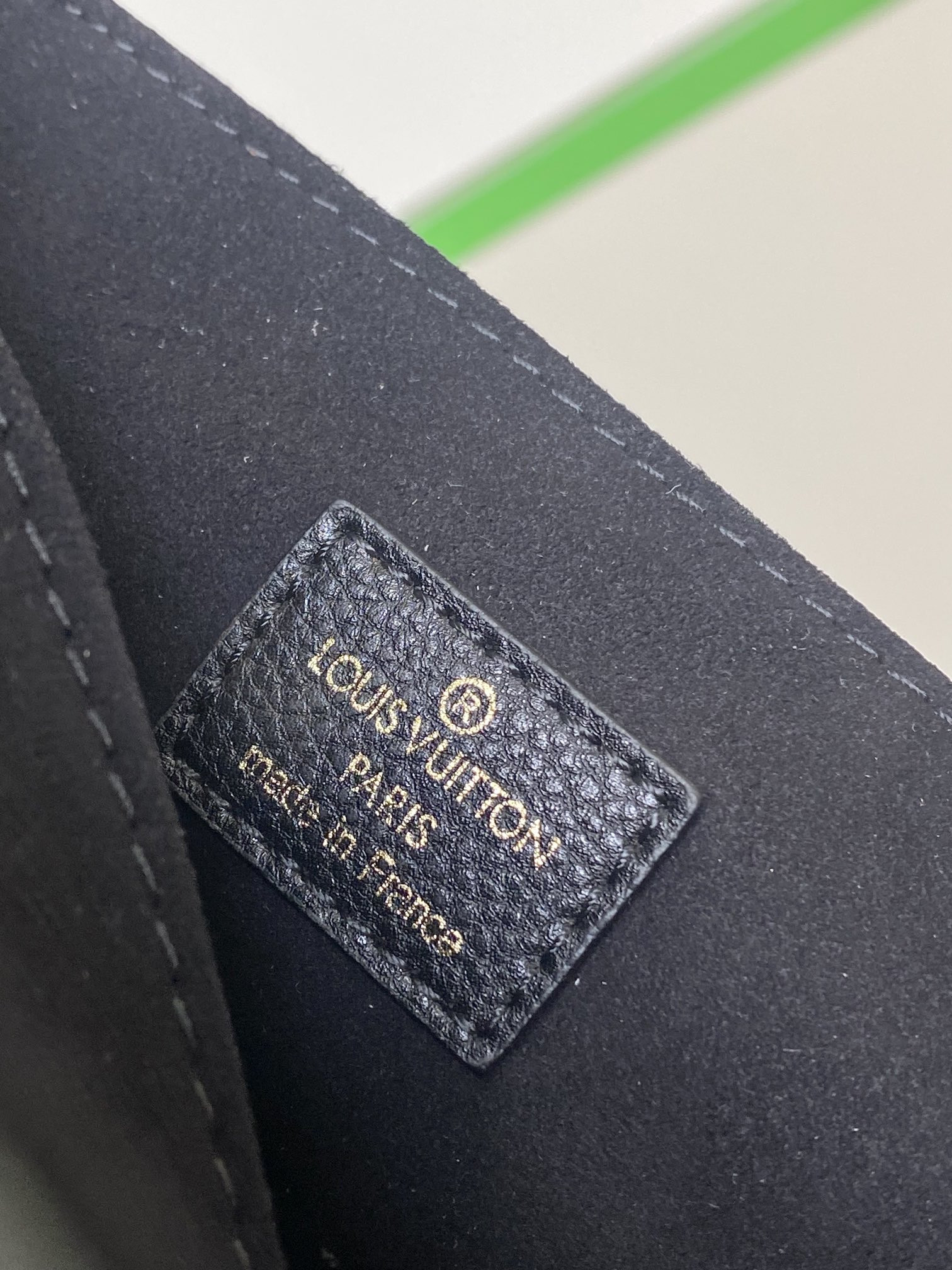 LV M22735 Oxford 8.7 x 6.3 x 3.7 inches