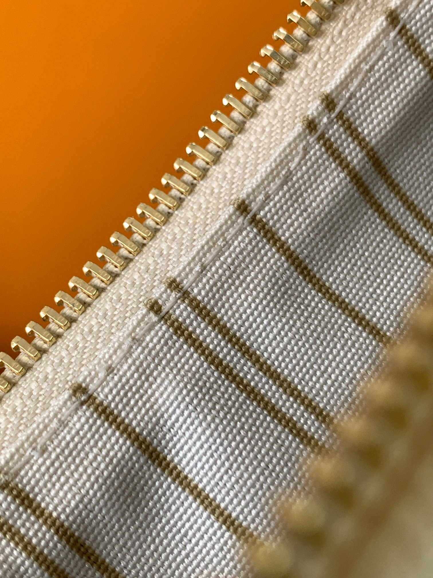 LV EASY POUCH ON STRAP M81066 7.5 x 4.5 x 1.2 inches