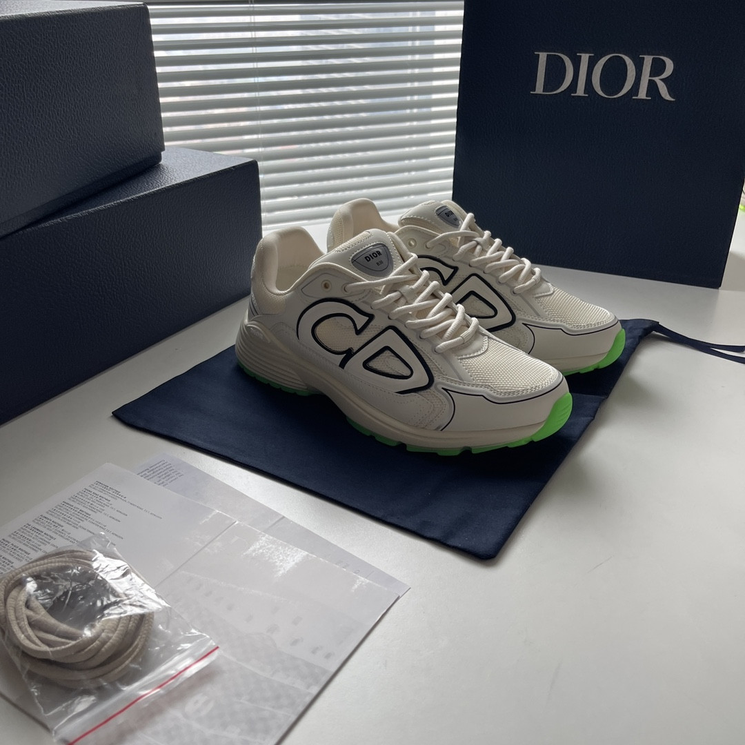 UA D*0r B30 Sneaker