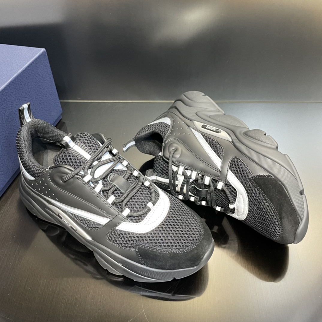 UA D*0r B22 black Sneake