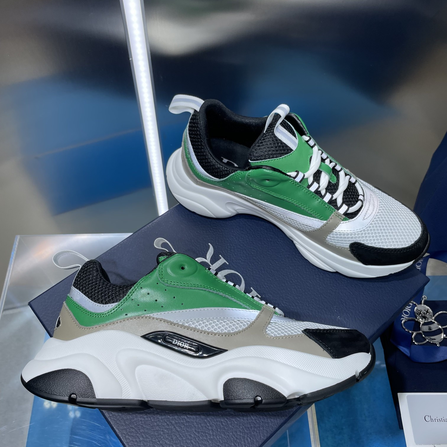 UA D*0r B22 green Sneaker