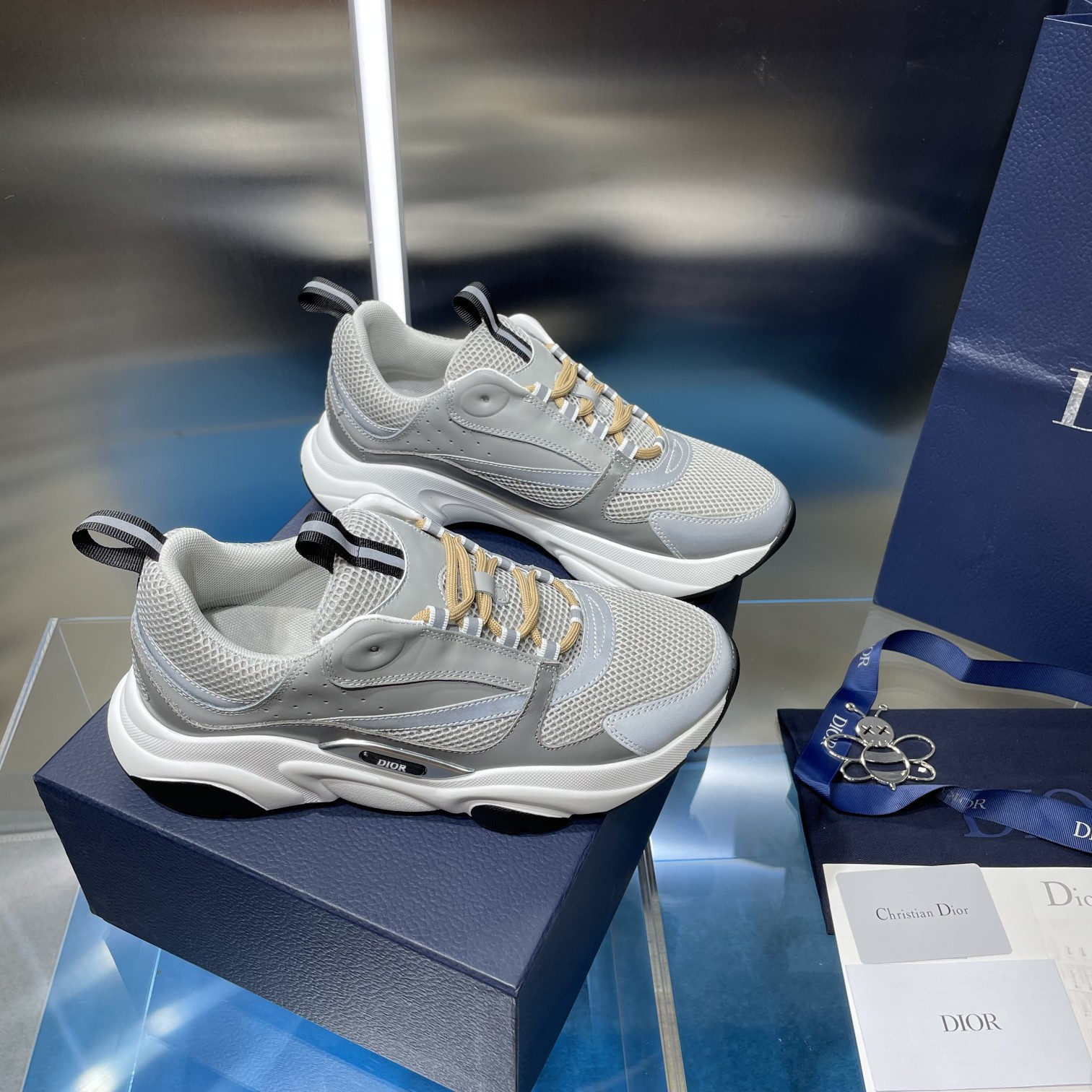 UA D*0r B22 gray Sneaker