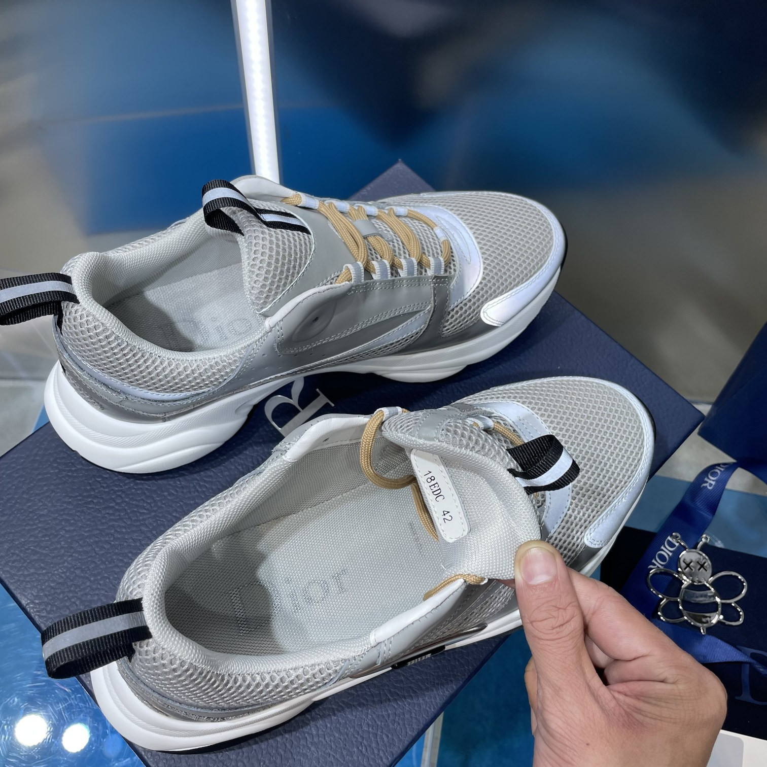 UA D*0r B22 gray Sneaker