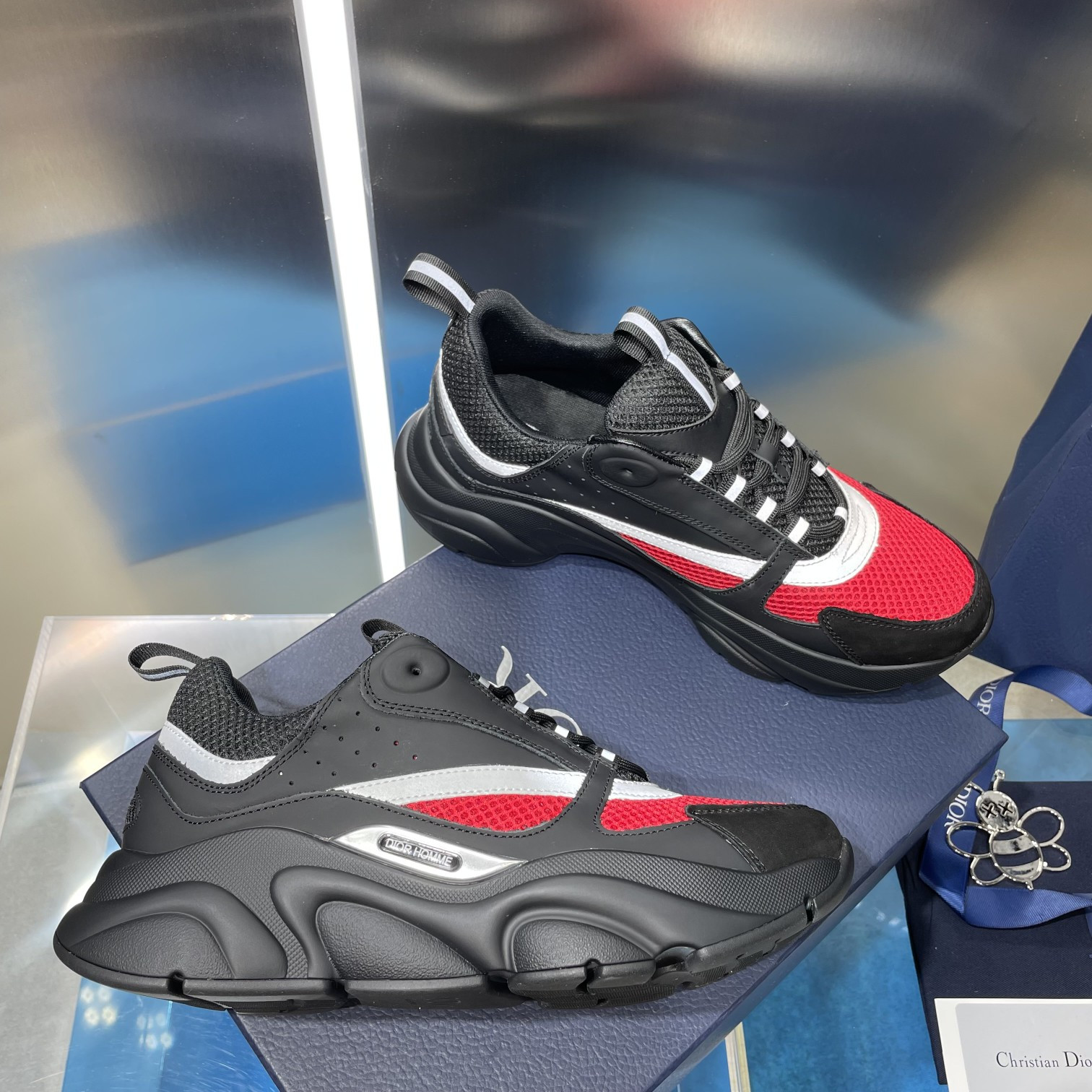 UA D*0r B22 black and red Sneaker