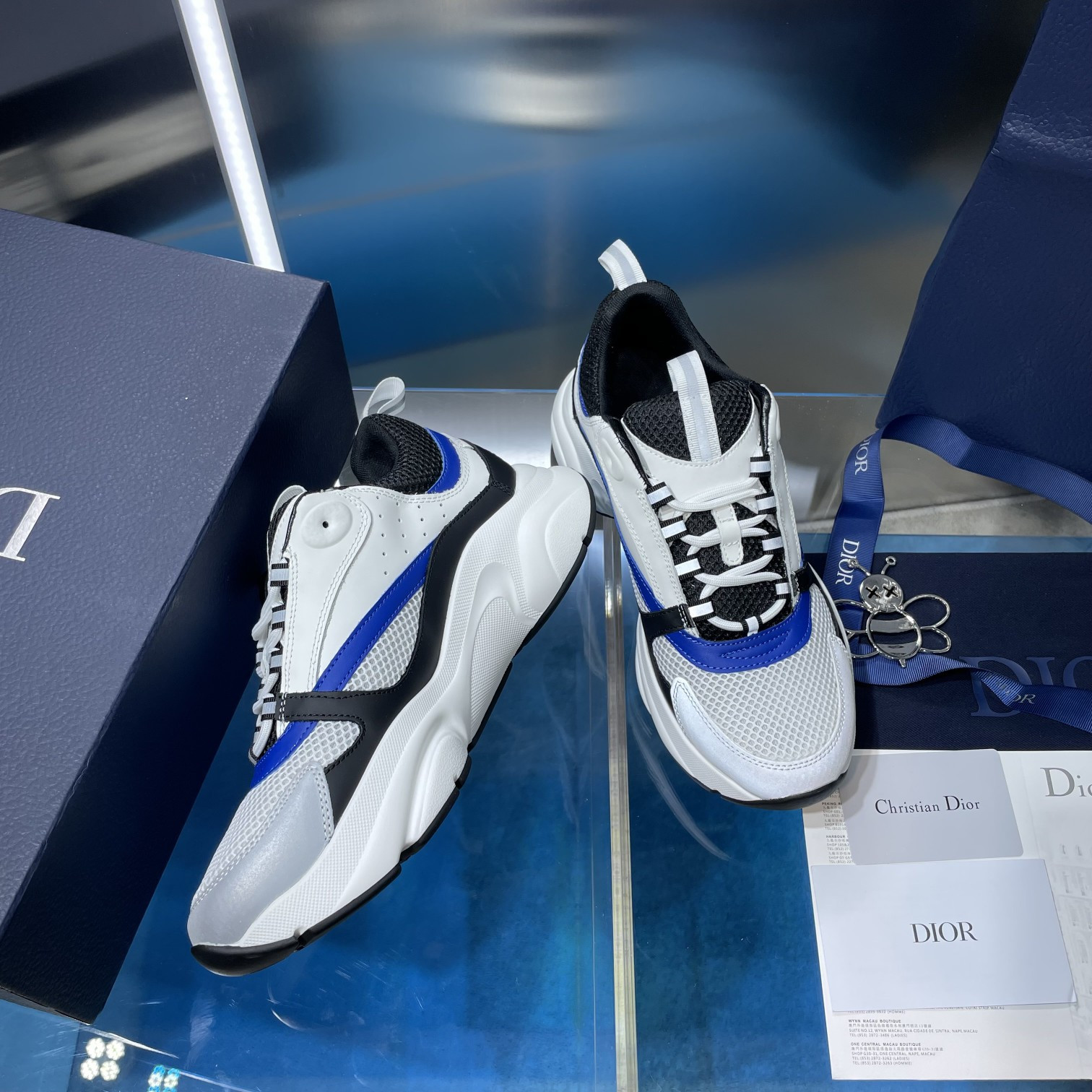 UA D*0r B22 white Sneaker