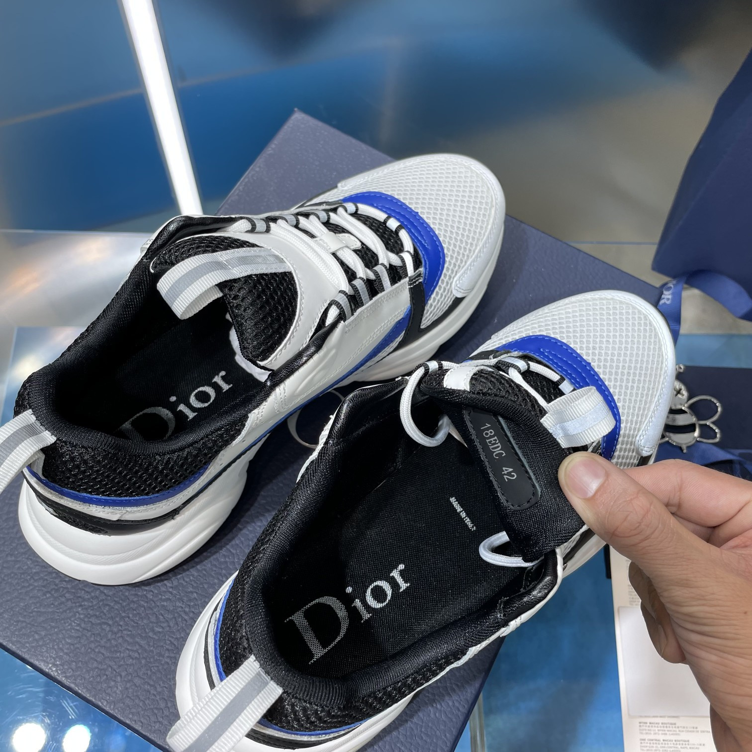 UA D*0r B22 white Sneaker